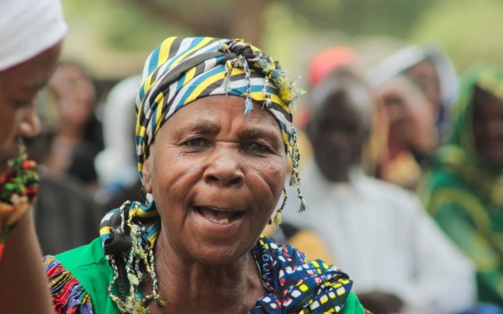 mbugwe old woman in tanzania safariadv exploringafrica 