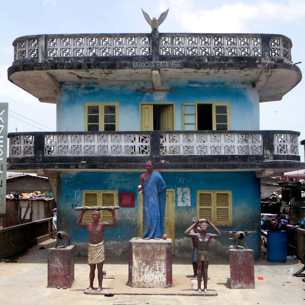 Elmina: Posuban - Photo Credits: David Stanley ghana west africa exploringafrica safariadv romina facchi travel elminaa