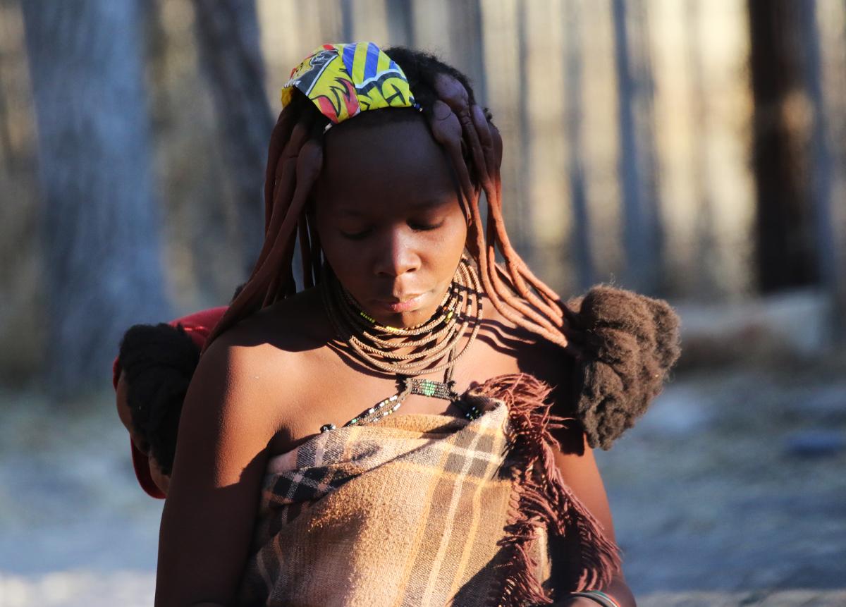 himba namibia girl etosha