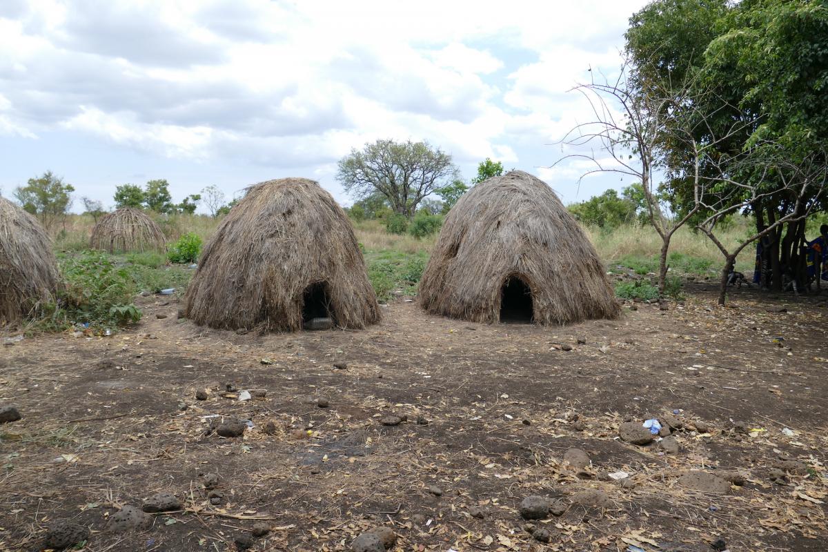 ethiopia mursi omo village