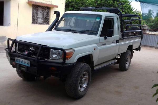 toyota land cruiser safariadv exploringafrica rominafacchi