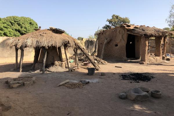 Koni: blacksmiths village costa d'avorio ivory coast romina facchi exploringafrica safariadv west africa