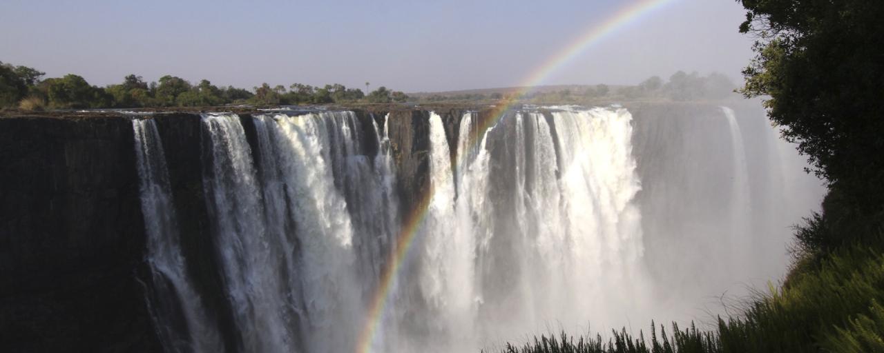 victoria falls zimbabwe africa exploringafrica safariadv alessiodellecave cascate vittoria