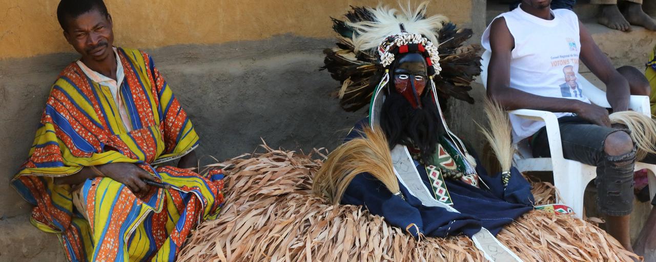 Ivory Coast: Dan Mask costa d'avorio ivory coast romina facci exploringafrica safariadv west africa