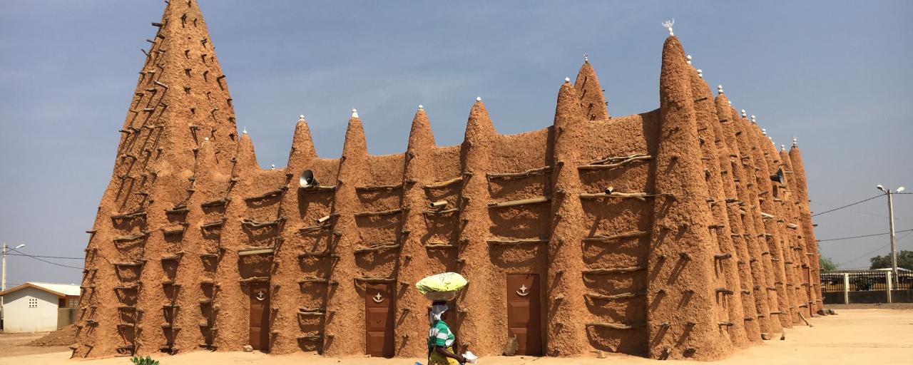 Grand Mosque of Kong costa d'avorio ivory coast romina facchi exploringafrica safariadv west africa