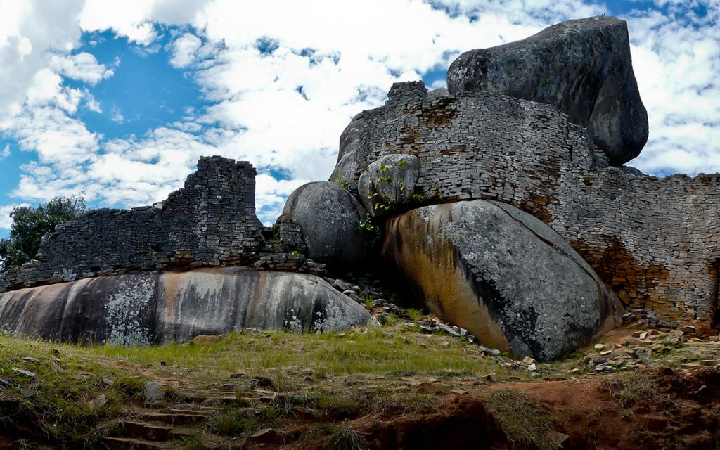 Great Zimbabwe sito archeologico historic site medioevo rovine ruins 