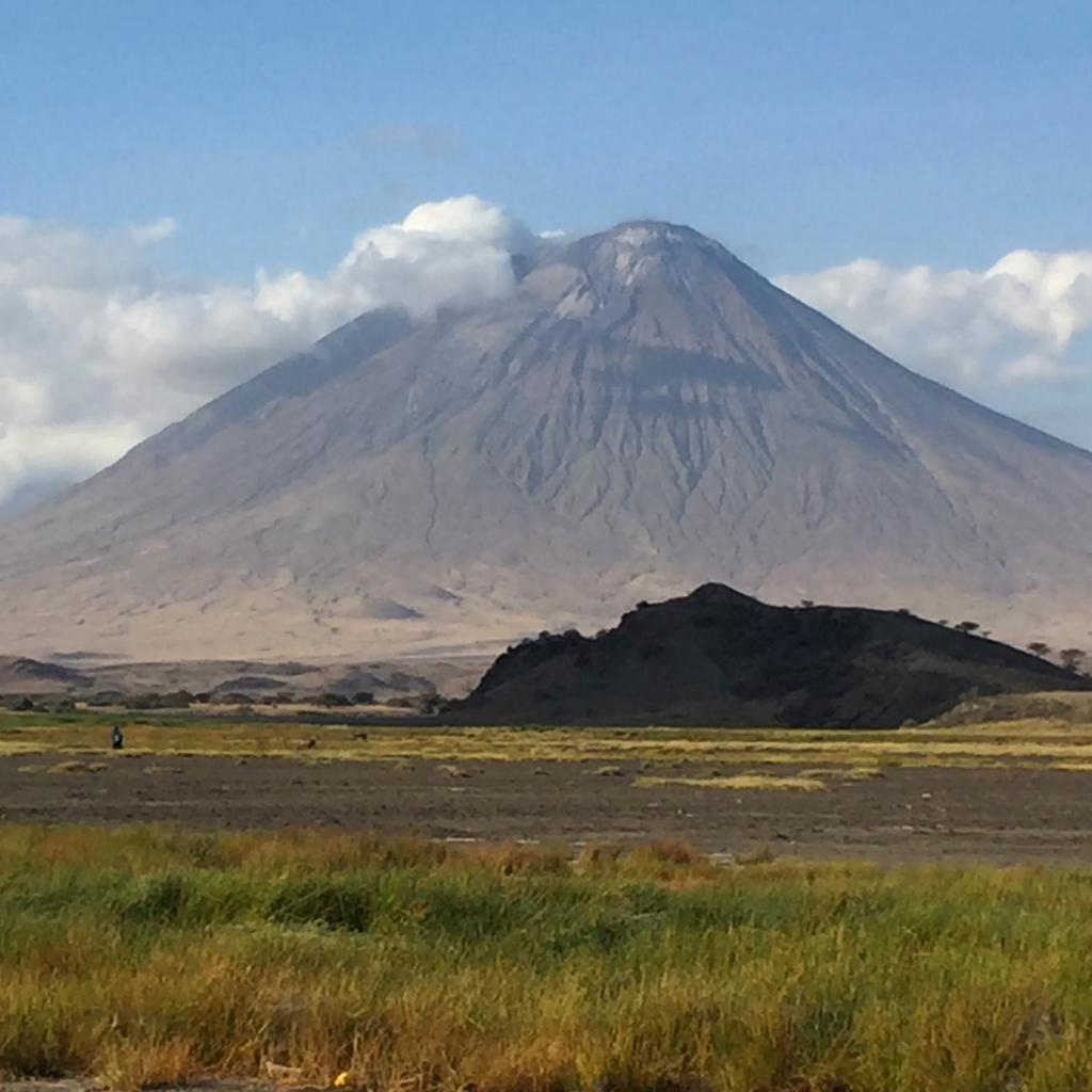 tanzania lake natron lengai