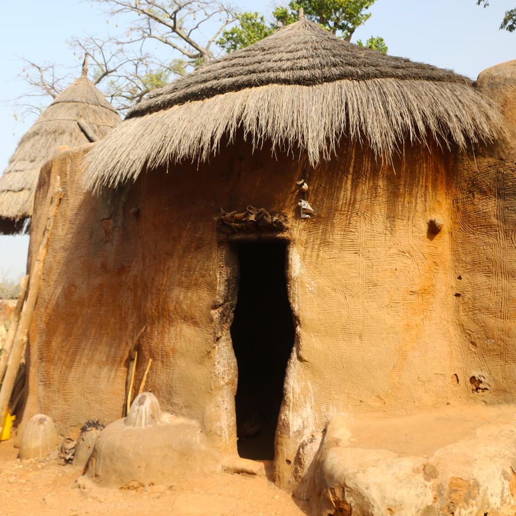 Benin: Tata Somba - Photo Credits: Romina Facchi batammariba somba tamberma exploringafrica safariadv rominafacchi travel viaggi