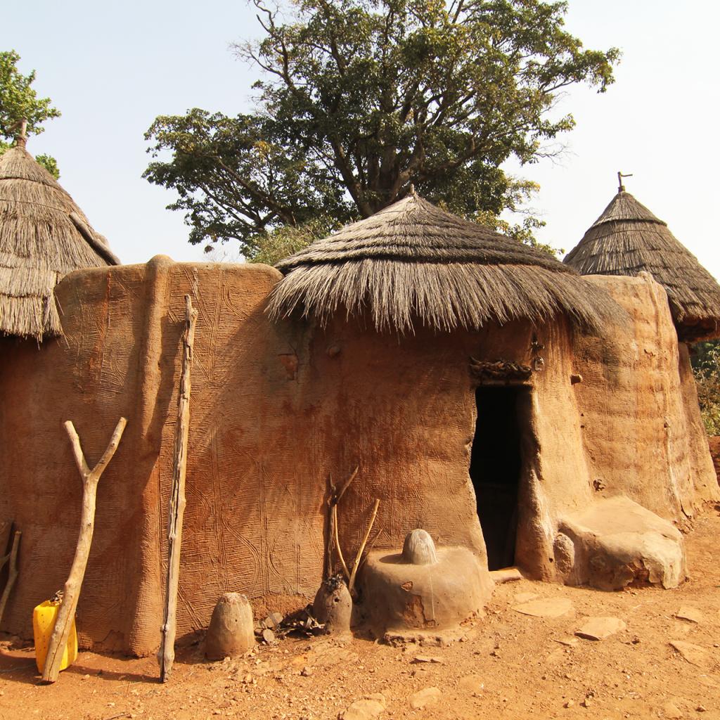 Benin: Tata Somba - Photo Credits: Romina Facchi batammariba somba tamberma exploringafrica safariadv rominafacchi travel viaggi